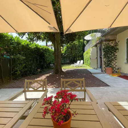 B&B La Casa Di Durga B&B 레사